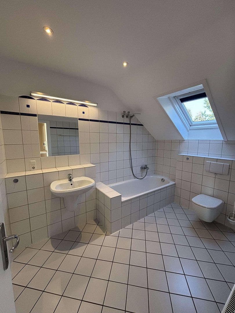 Prenájom bytu 2-izbový 78 m², Fridtjof-Nansen-Weg 9, Göttingen, Dolné Sasko Prenájom bytu 2-izbový 78 m², Fridtjof-Nansen-Weg 9, Göttingen, Dolné Sasko