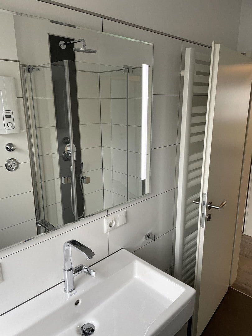 Prenájom bytu 3-izbový 85 m², Griesheim, Hesensko Prenájom bytu 3-izbový 85 m², Griesheim, Hesensko