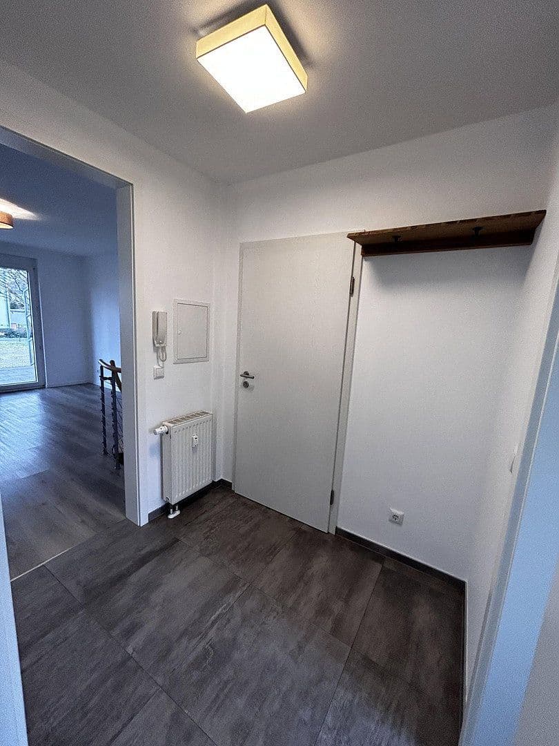 Prenájom bytu 3-izbový 85 m², Griesheim, Hesensko Prenájom bytu 3-izbový 85 m², Griesheim, Hesensko