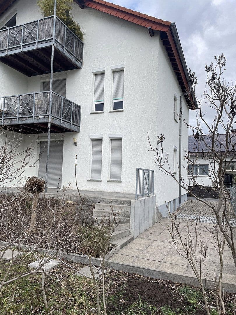 Prenájom bytu 3-izbový 85 m², Griesheim, Hesensko Prenájom bytu 3-izbový 85 m², Griesheim, Hesensko