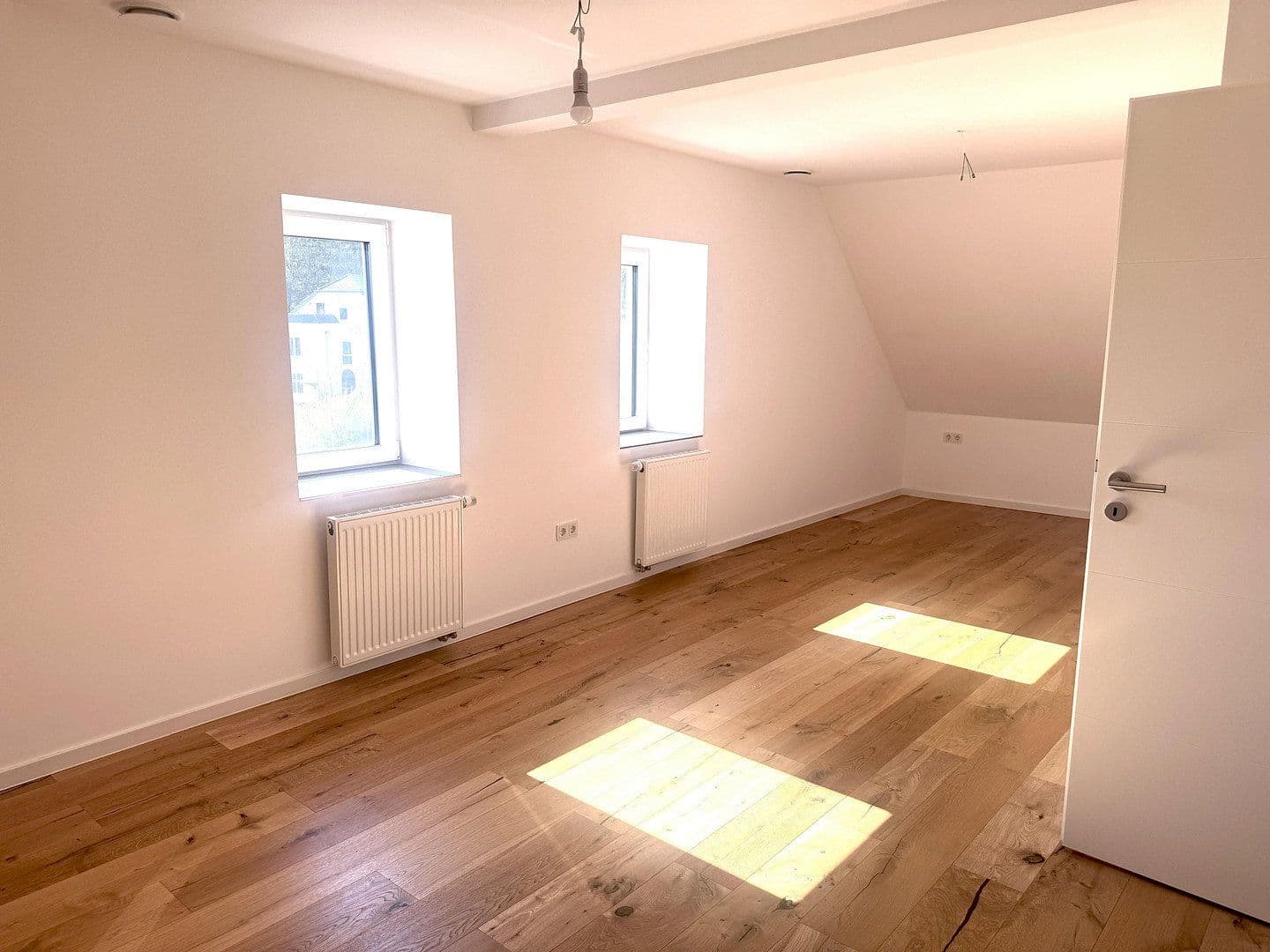 Prenájom bytu 4-izbový 107 m², Am Schießberg 4, Herborn, Hesensko Prenájom bytu 4-izbový 107 m², Am Schießberg 4, Herborn, Hesensko
