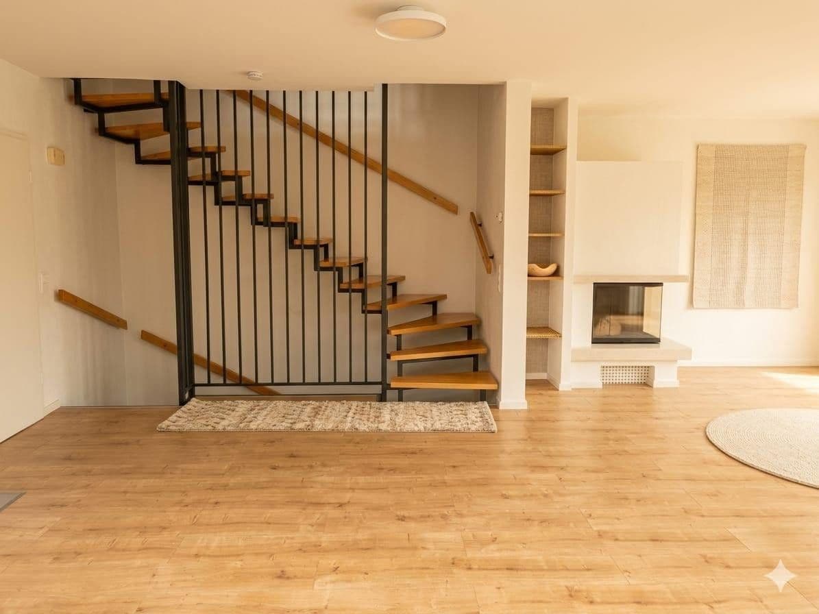 Predaj domu 117 m², pozemek 184 m², Unterschleißheim, Bavorsko Predaj domu 117 m², pozemek 184 m², Unterschleißheim, Bavorsko