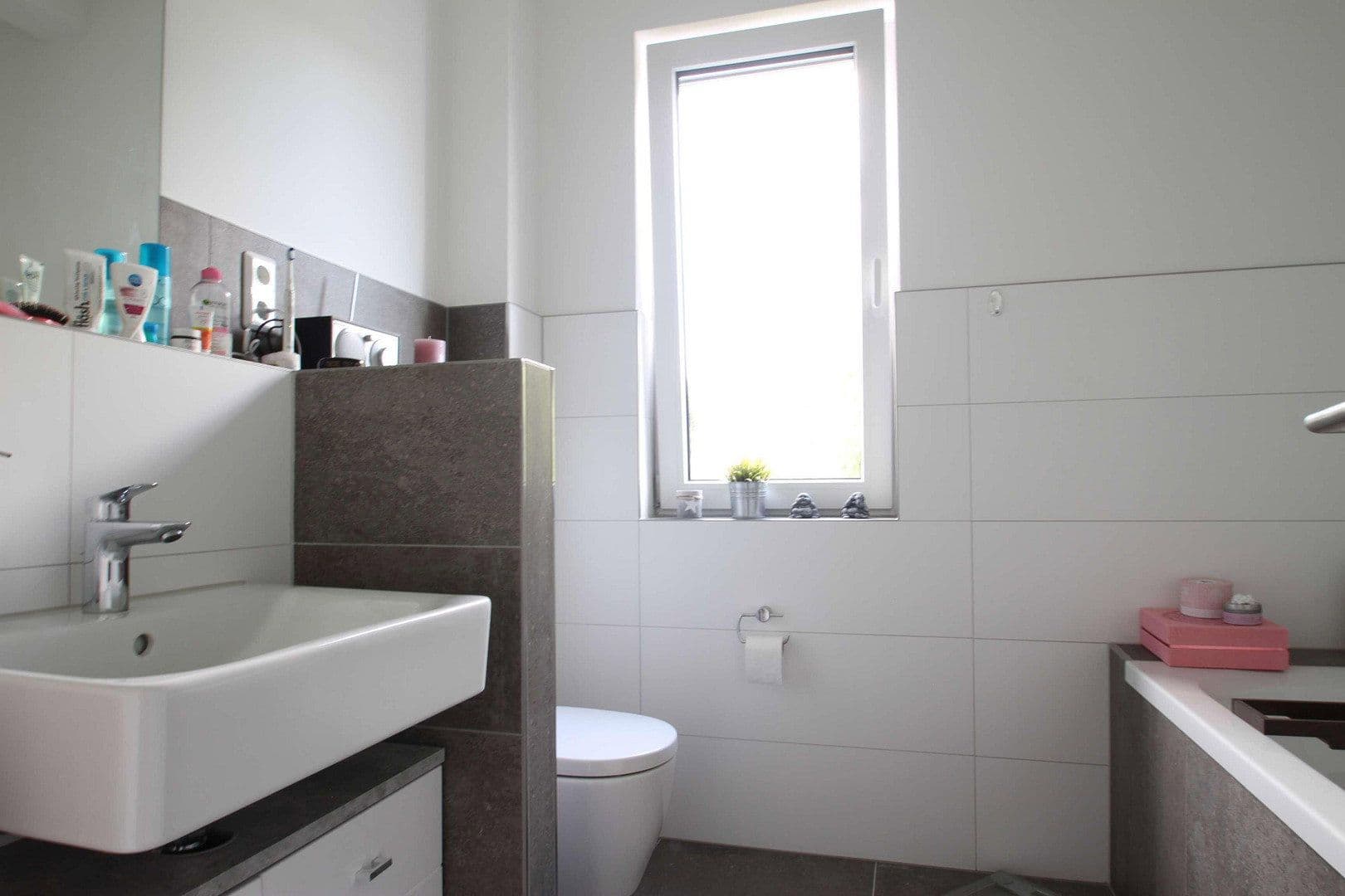 Predaj bytu 3-izbový 92 m², Dornheckenstr. 34a, Bonn, Severné Porýnie - Westfálsko Predaj bytu 3-izbový 92 m², Dornheckenstr. 34a, Bonn, Severné Porýnie - Westfálsko