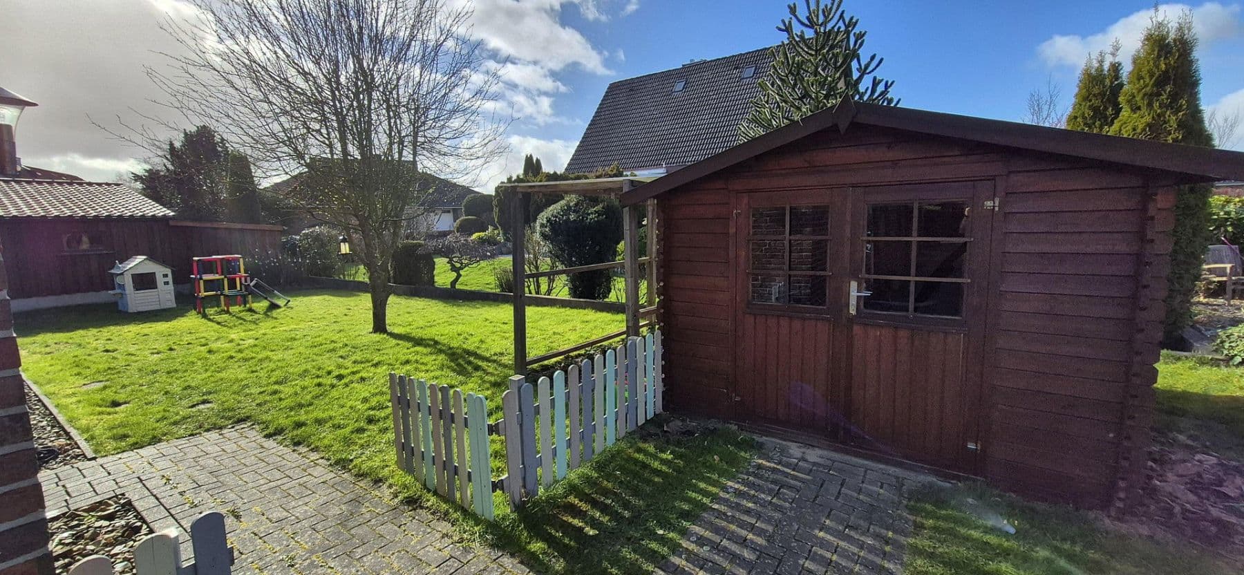 Predaj domu 220 m², pozemek 759 m², Apensen, Dolné Sasko Predaj domu 220 m², pozemek 759 m², Apensen, Dolné Sasko