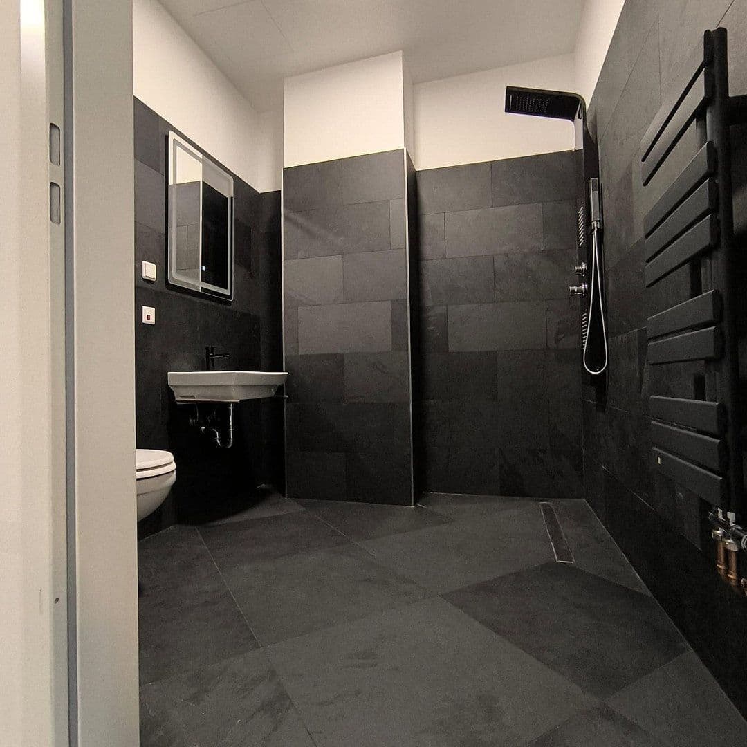 Predaj domu 7.193 m², pozemek 3.026 m², Landsberger Str 16, Halle, Sasko-Anhaltsko Predaj domu 7.193 m², pozemek 3.026 m², Landsberger Str 16, Halle, Sasko-Anhaltsko
