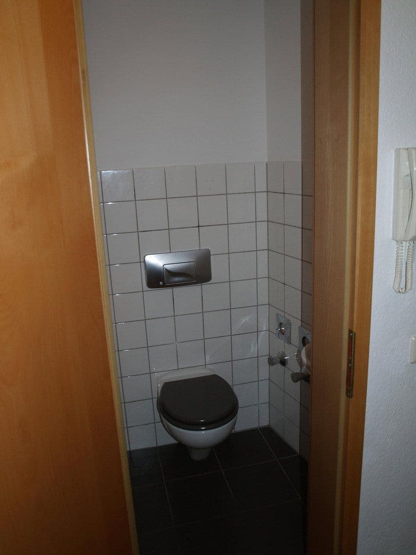 Prenájom bytu 3-izbový 95 m², Weststr. 43, Chemnitz, Sasko Prenájom bytu 3-izbový 95 m², Weststr. 43, Chemnitz, Sasko
