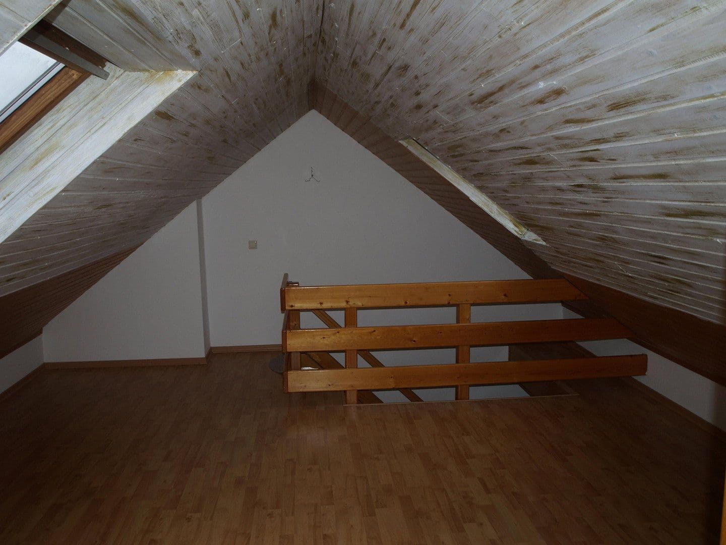 Prenájom bytu 3-izbový 95 m², Weststr. 43, Chemnitz, Sasko Prenájom bytu 3-izbový 95 m², Weststr. 43, Chemnitz, Sasko