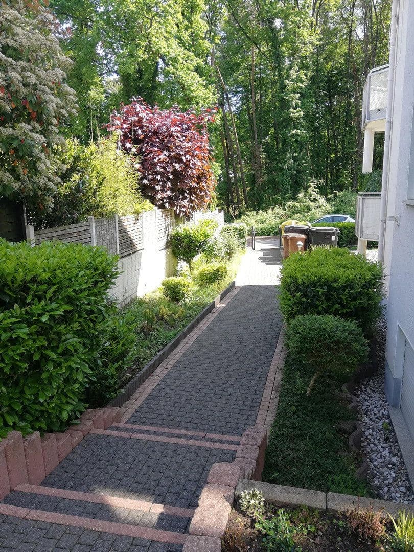 Prenájom bytu 3-izbový 89 m², Rödermark, Hesensko Prenájom bytu 3-izbový 89 m², Rödermark, Hesensko