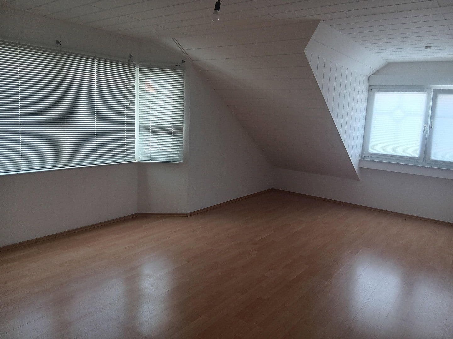 Prenájom bytu 3-izbový 89 m², Rödermark, Hesensko Prenájom bytu 3-izbový 89 m², Rödermark, Hesensko