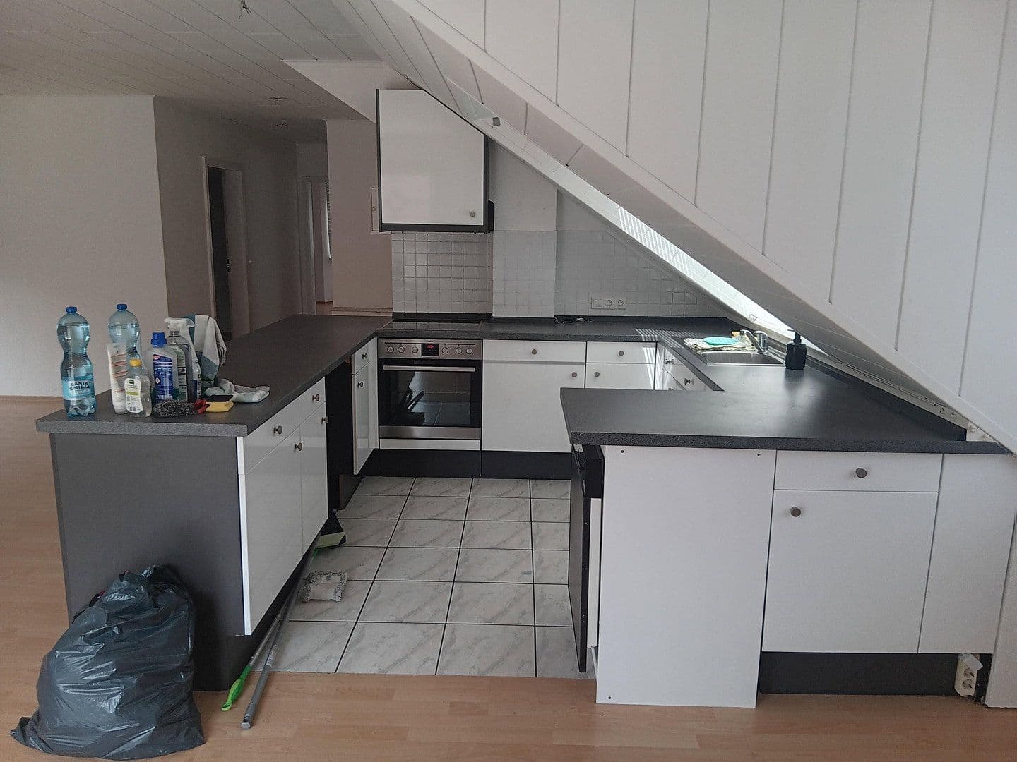 Prenájom bytu 3-izbový 89 m², Rödermark, Hesensko Prenájom bytu 3-izbový 89 m², Rödermark, Hesensko