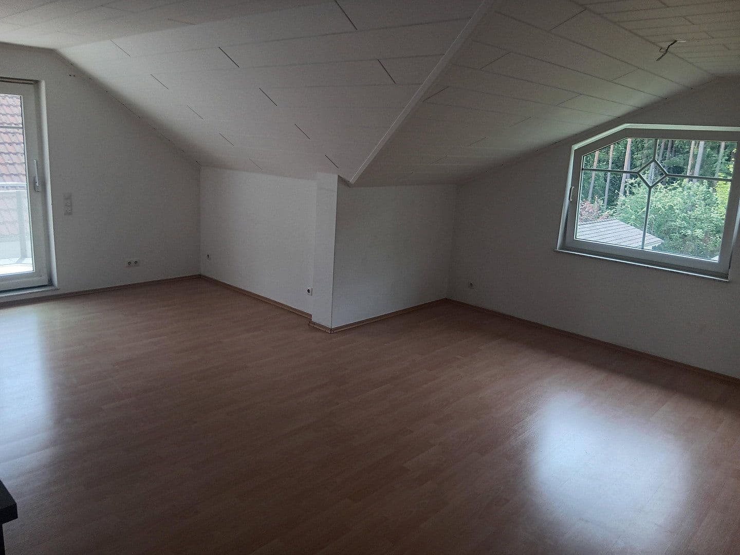Prenájom bytu 3-izbový 89 m², Rödermark, Hesensko Prenájom bytu 3-izbový 89 m², Rödermark, Hesensko
