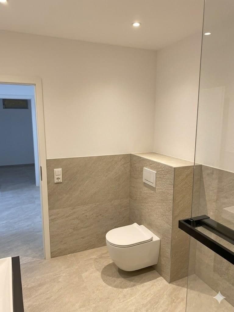 Predaj bytu 3-izbový 104 m², Am Mühlwäldle 8, Baden-Baden Haueneberstein, Bádensko-Wurttembersko Predaj bytu 3-izbový 104 m², Am Mühlwäldle 8, Baden-Baden Haueneberstein, Bádensko-Wurttembersko