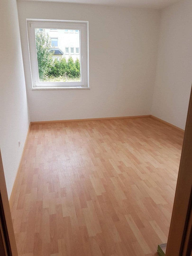Prenájom bytu 2-izbový 53 m², Abteisstraße 24, Oberlungwitz, Sasko Prenájom bytu 2-izbový 53 m², Abteisstraße 24, Oberlungwitz, Sasko