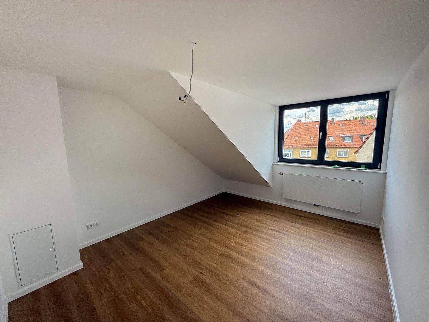 Prenájom bytu 4-izbový 121 m², Stuckstrasse 5, Nürnberg, Bavorsko Prenájom bytu 4-izbový 121 m², Stuckstrasse 5, Nürnberg, Bavorsko