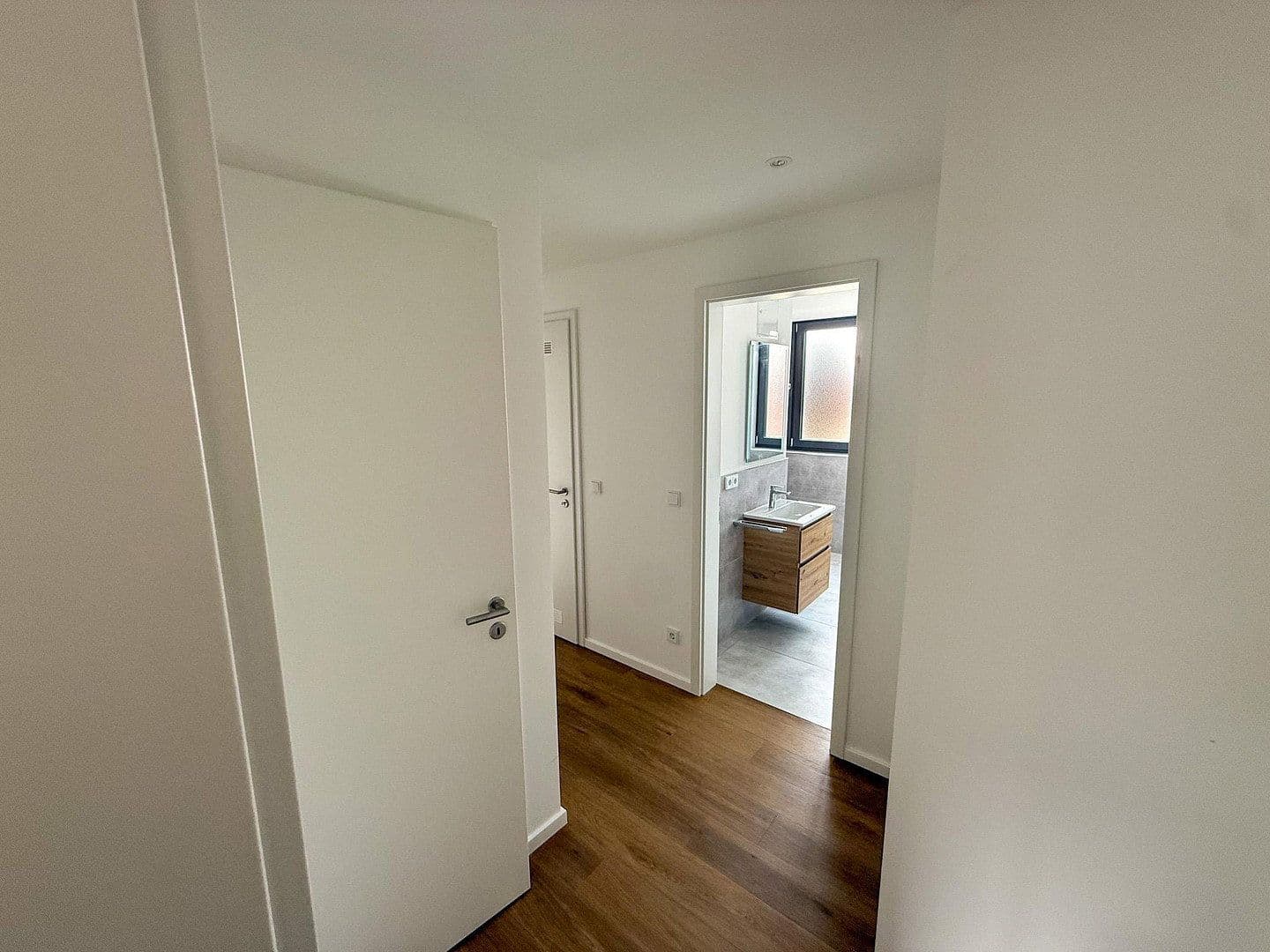 Prenájom bytu 4-izbový 121 m², Stuckstrasse 5, Nürnberg, Bavorsko Prenájom bytu 4-izbový 121 m², Stuckstrasse 5, Nürnberg, Bavorsko
