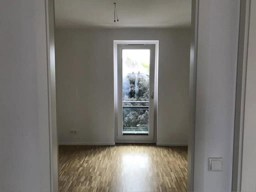 Prenájom bytu 3-izbový 74 m², Köln, Severné Porýnie - Westfálsko Prenájom bytu 3-izbový 74 m², Köln, Severné Porýnie - Westfálsko