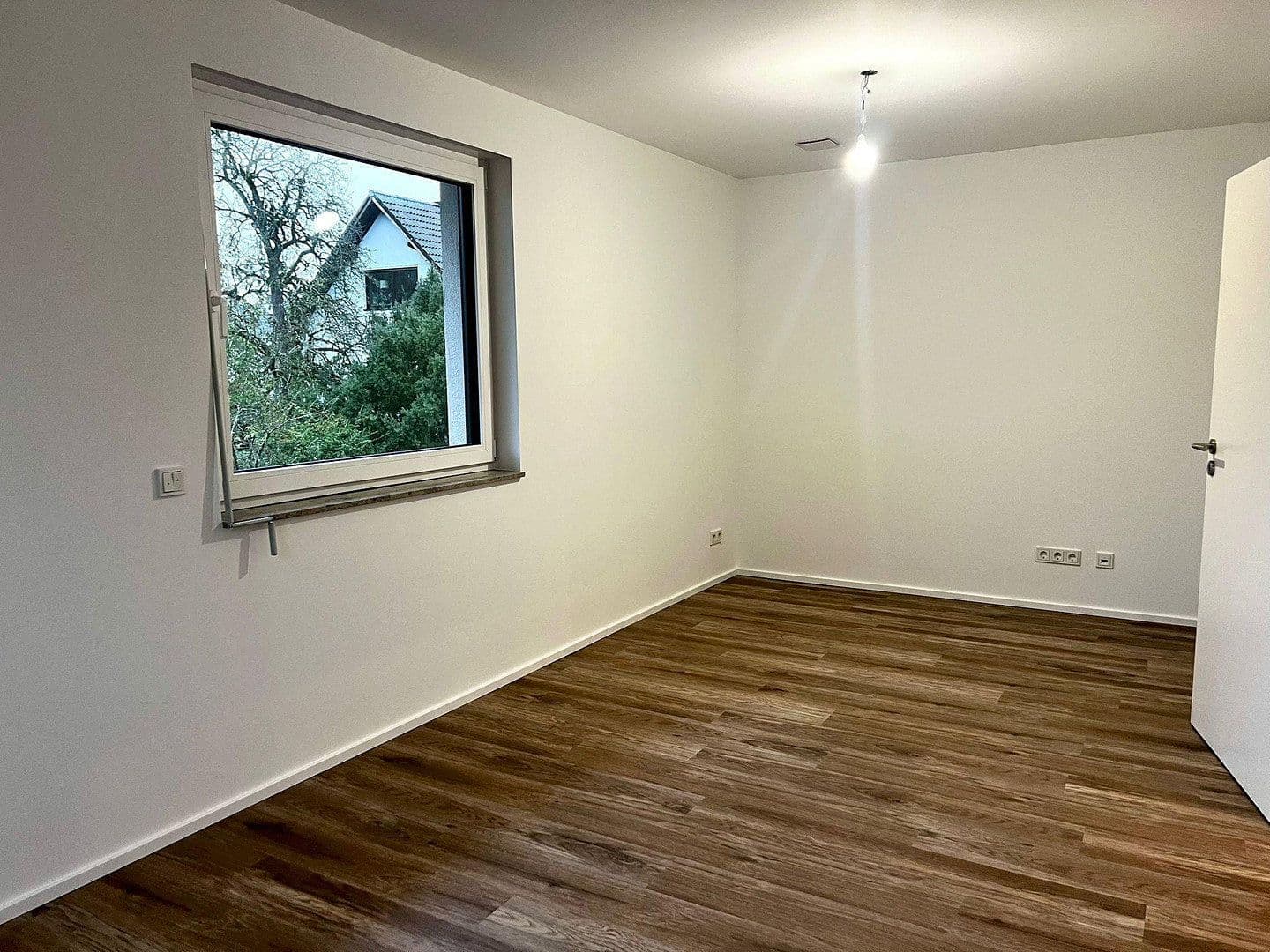 Prenájom domu 145 m², pozemek 195 m², Lohmar, Severné Porýnie - Westfálsko Prenájom domu 145 m², pozemek 195 m², Lohmar, Severné Porýnie - Westfálsko