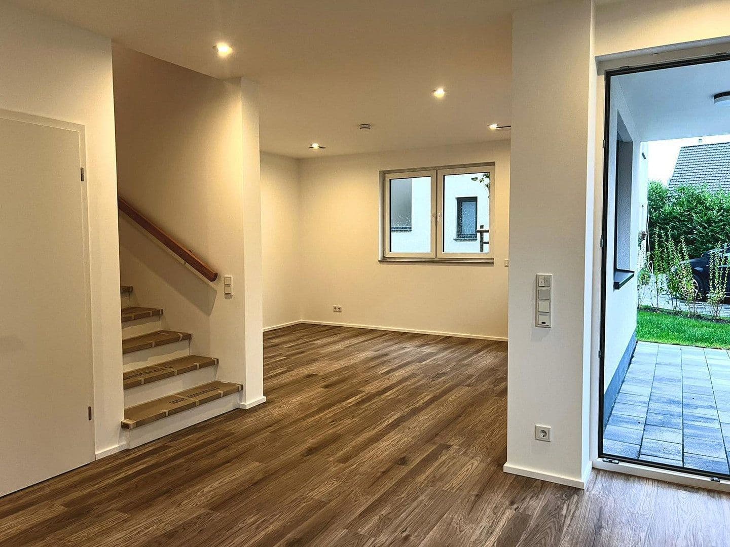 Prenájom domu 145 m², pozemek 195 m², Lohmar, Severné Porýnie - Westfálsko Prenájom domu 145 m², pozemek 195 m², Lohmar, Severné Porýnie - Westfálsko