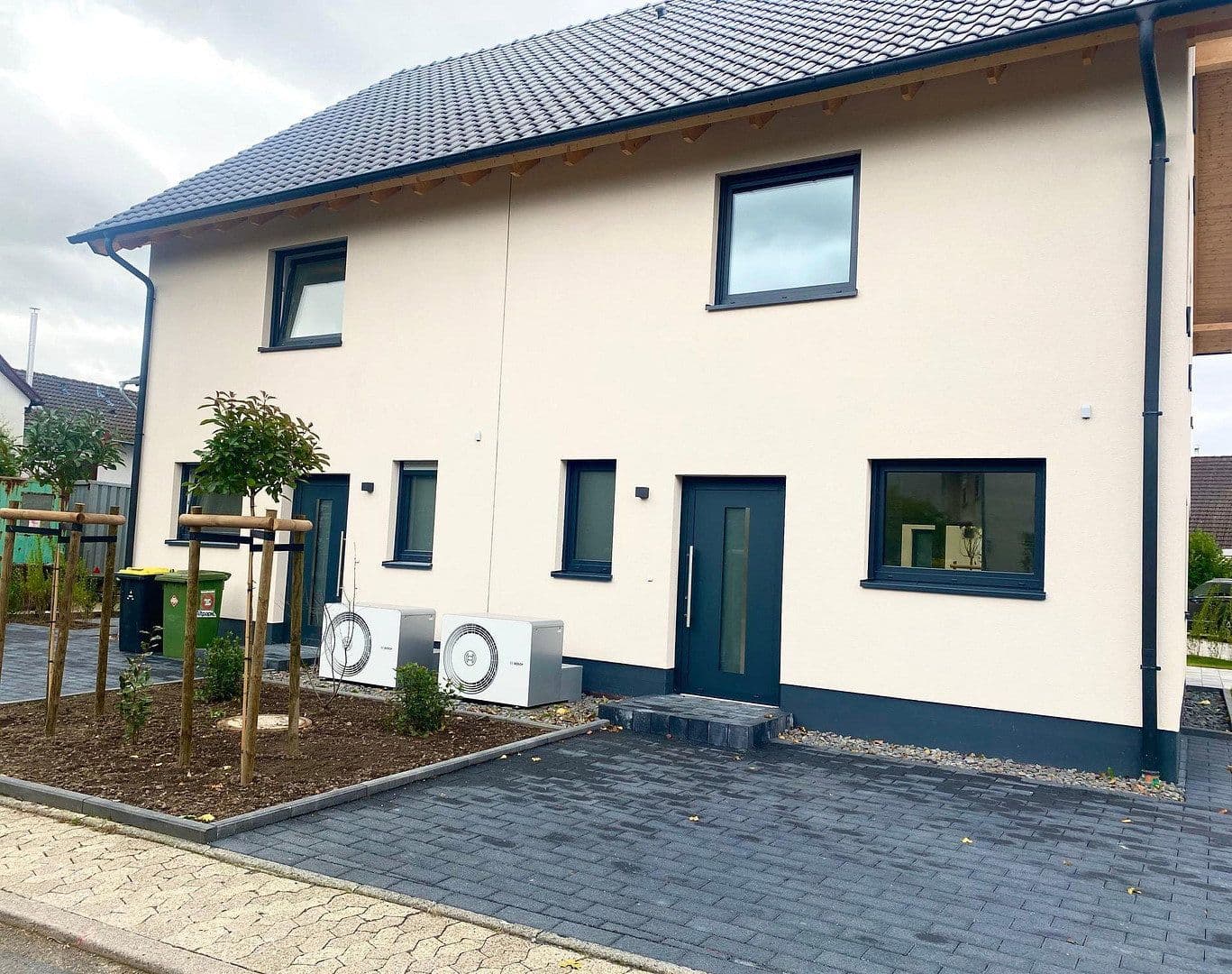 Prenájom domu 145 m², pozemek 195 m², Lohmar, Severné Porýnie - Westfálsko Prenájom domu 145 m², pozemek 195 m², Lohmar, Severné Porýnie - Westfálsko