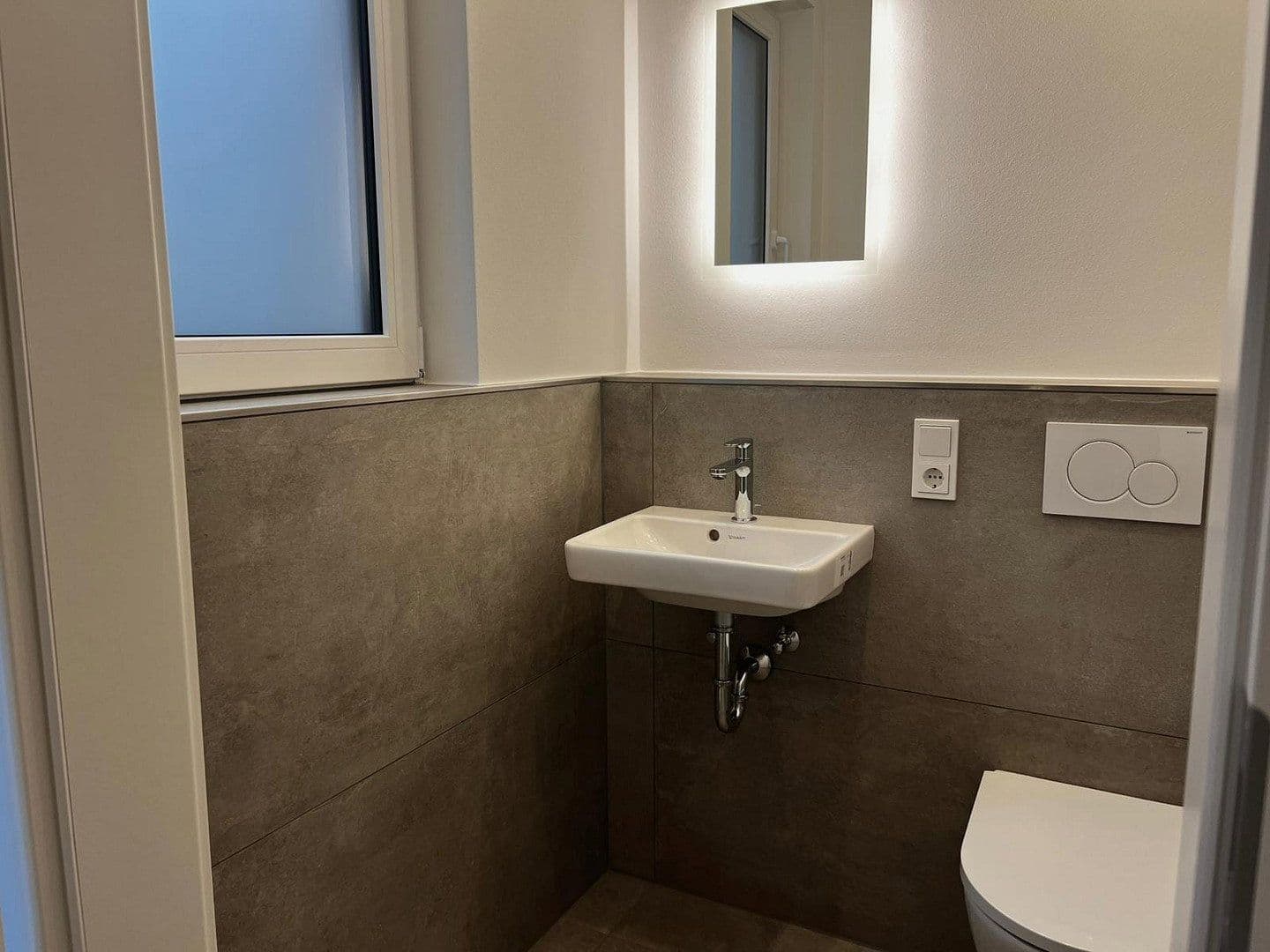 Prenájom domu 145 m², pozemek 195 m², Lohmar, Severné Porýnie - Westfálsko Prenájom domu 145 m², pozemek 195 m², Lohmar, Severné Porýnie - Westfálsko