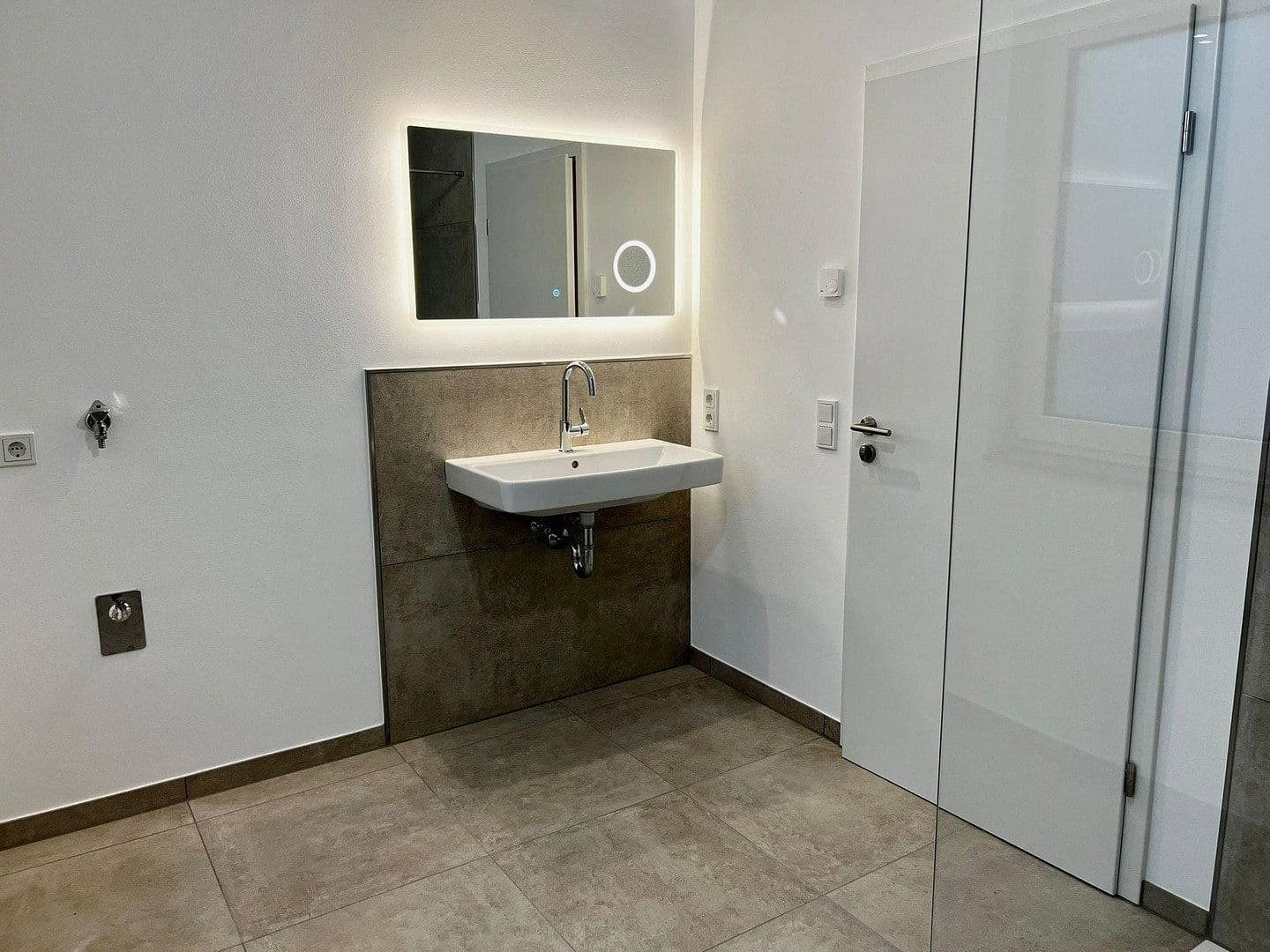Prenájom domu 145 m², pozemek 195 m², Lohmar, Severné Porýnie - Westfálsko Prenájom domu 145 m², pozemek 195 m², Lohmar, Severné Porýnie - Westfálsko