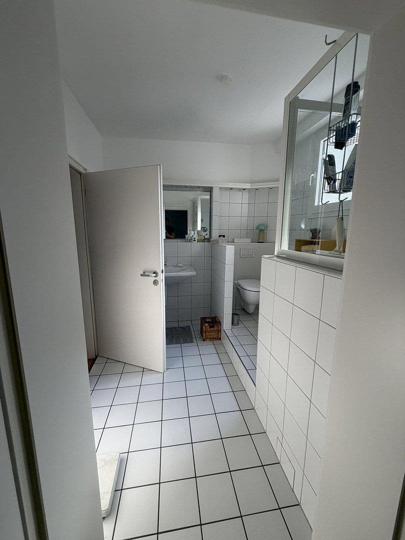 Prenájom domu 220 m², pozemek 200 m², Ruhrstr. 34, Witten, Severné Porýnie - Westfálsko Prenájom domu 220 m², pozemek 200 m², Ruhrstr. 34, Witten, Severné Porýnie - Westfálsko