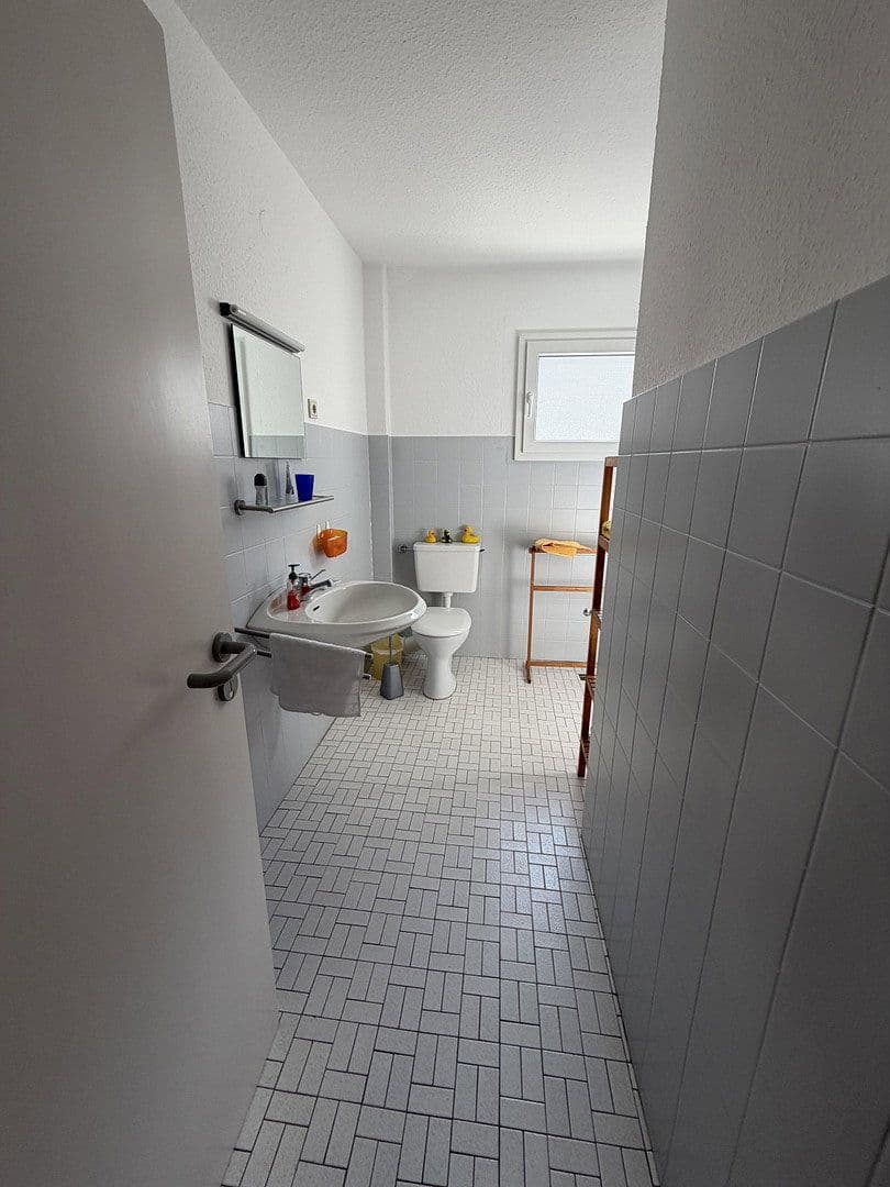Prenájom domu 220 m², pozemek 200 m², Ruhrstr. 34, Witten, Severné Porýnie - Westfálsko Prenájom domu 220 m², pozemek 200 m², Ruhrstr. 34, Witten, Severné Porýnie - Westfálsko