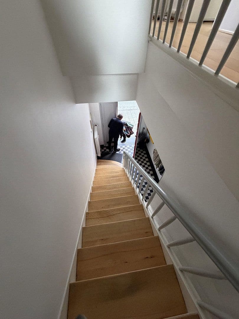 Prenájom domu 220 m², pozemek 200 m², Ruhrstr. 34, Witten, Severné Porýnie - Westfálsko Prenájom domu 220 m², pozemek 200 m², Ruhrstr. 34, Witten, Severné Porýnie - Westfálsko