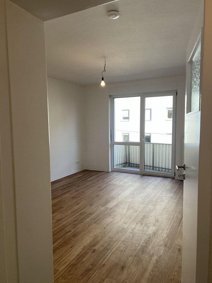 Prenájom bytu 2-izbový 54 m², Friedenstraße 2, Karlsruhe, Bádensko-Wurttembersko Prenájom bytu 2-izbový 54 m², Friedenstraße 2, Karlsruhe, Bádensko-Wurttembersko