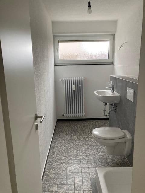Prenájom bytu 1-izbový 31 m², Kaiserslautern, Porýnie-Falcko Prenájom bytu 1-izbový 31 m², Kaiserslautern, Porýnie-Falcko