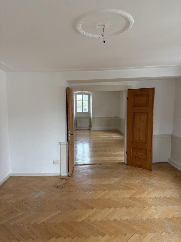 Prenájom bytu 4-izbový 145 m², Radolfzell am Bodensee, Bádensko-Wurttembersko Prenájom bytu 4-izbový 145 m², Radolfzell am Bodensee, Bádensko-Wurttembersko