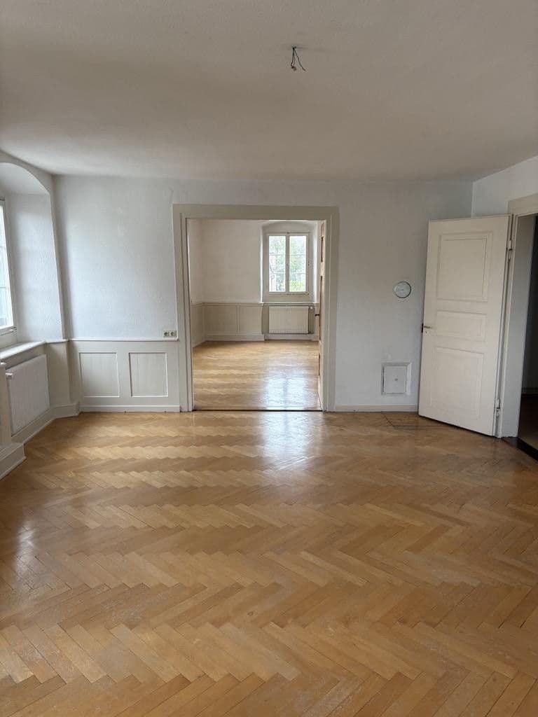 Prenájom bytu 4-izbový 145 m², Radolfzell am Bodensee, Bádensko-Wurttembersko Prenájom bytu 4-izbový 145 m², Radolfzell am Bodensee, Bádensko-Wurttembersko