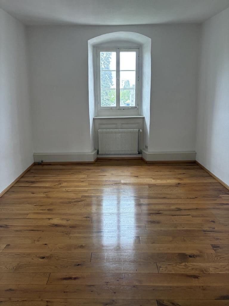 Prenájom bytu 4-izbový 145 m², Radolfzell am Bodensee, Bádensko-Wurttembersko Prenájom bytu 4-izbový 145 m², Radolfzell am Bodensee, Bádensko-Wurttembersko