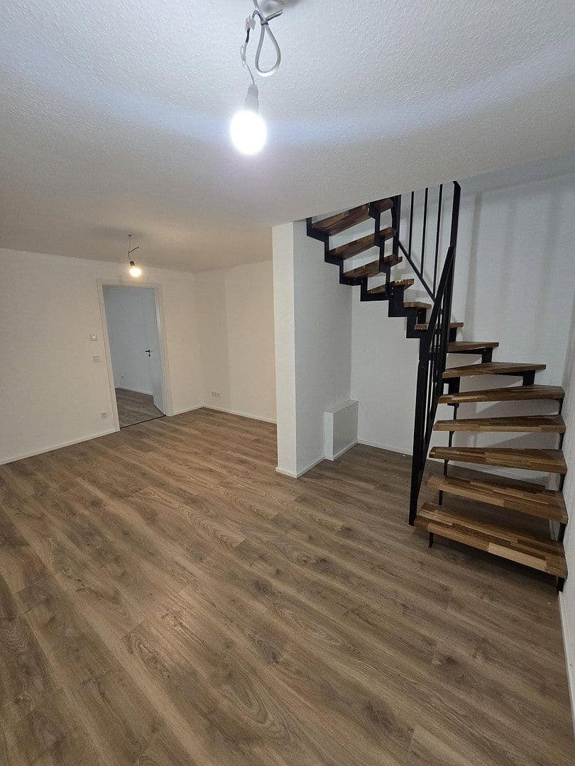 Prenájom bytu 2-izbový 52 m², Sandhausen, Bádensko-Wurttembersko Prenájom bytu 2-izbový 52 m², Sandhausen, Bádensko-Wurttembersko