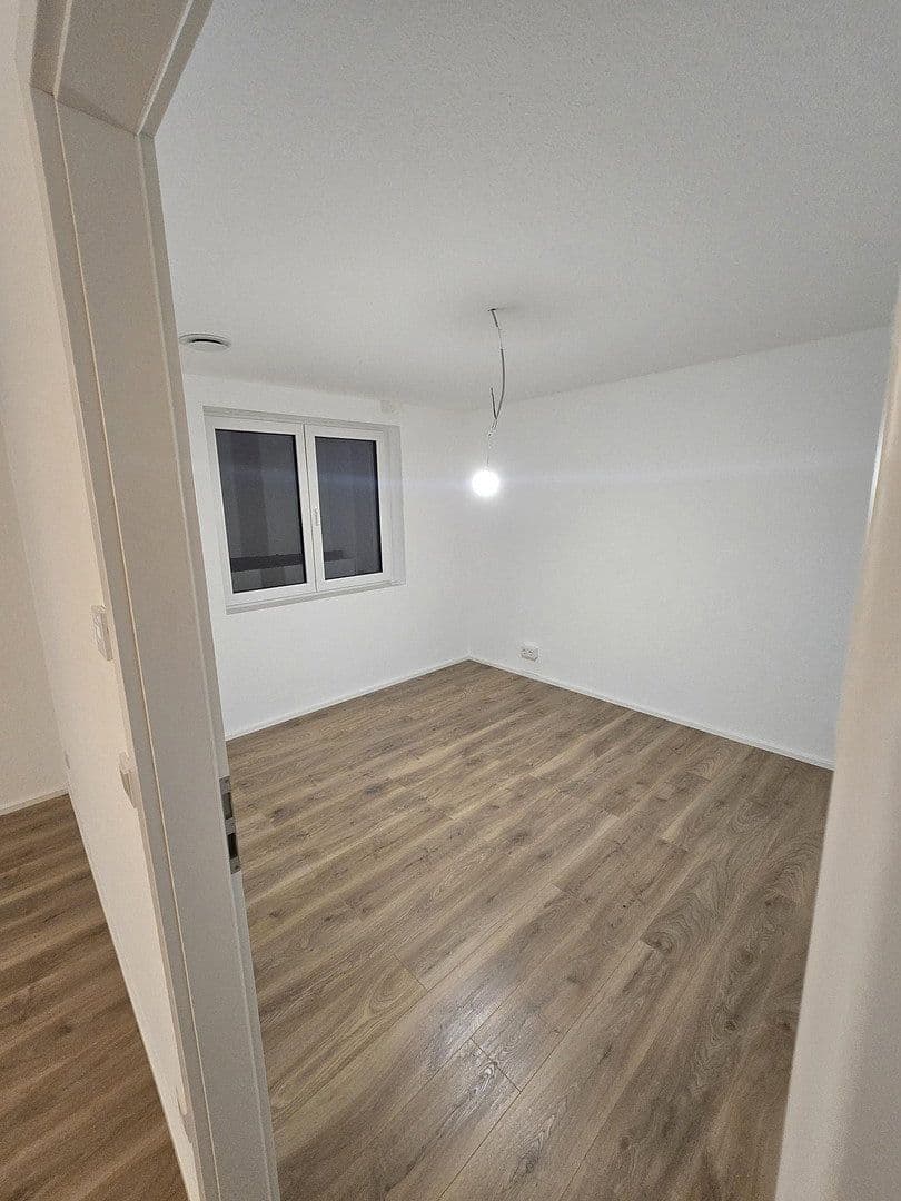 Prenájom bytu 2-izbový 52 m², Sandhausen, Bádensko-Wurttembersko Prenájom bytu 2-izbový 52 m², Sandhausen, Bádensko-Wurttembersko
