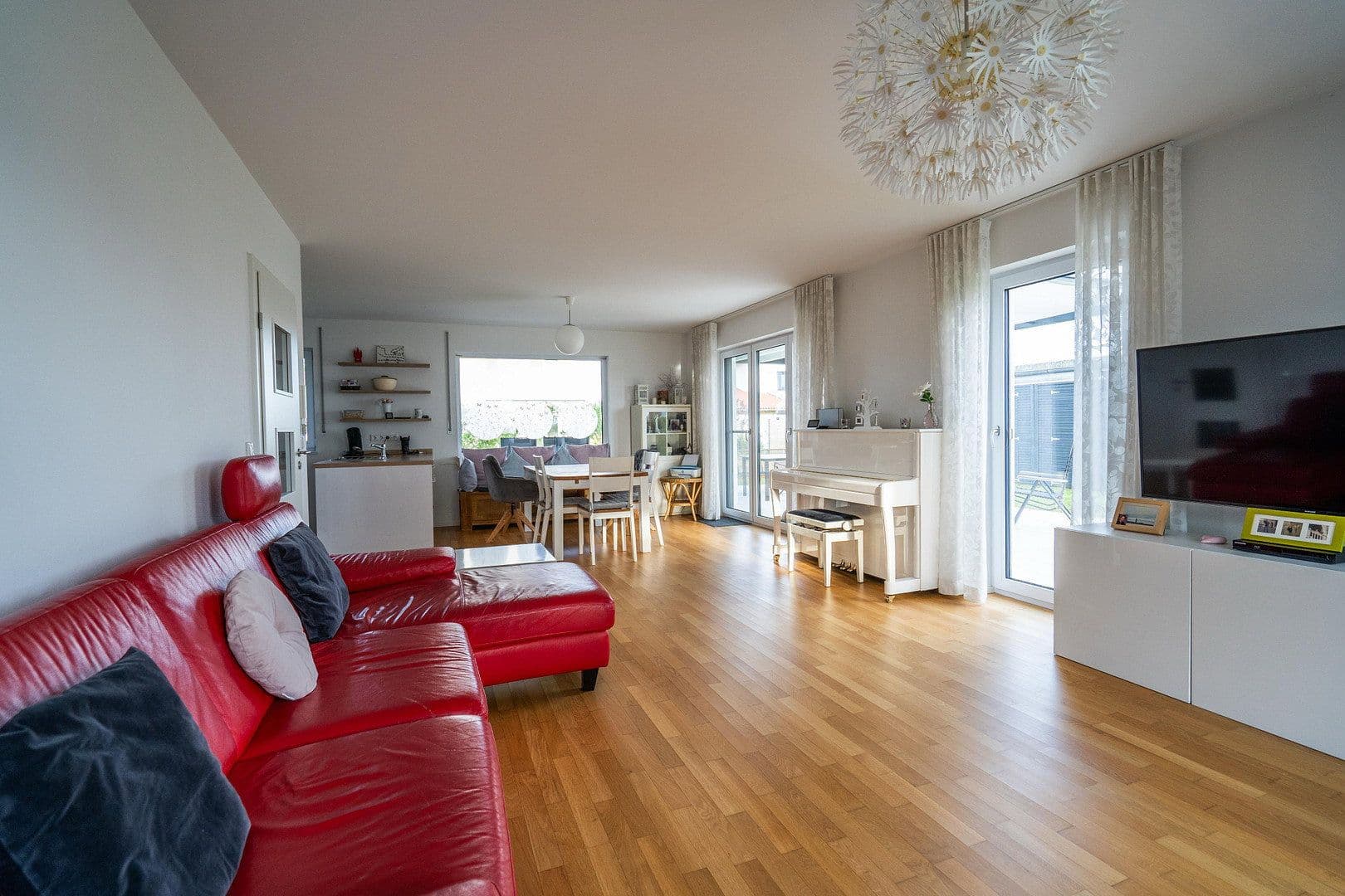 Predaj domu 127 m², pozemek 667 m², Straubing, Bavorsko Predaj domu 127 m², pozemek 667 m², Straubing, Bavorsko