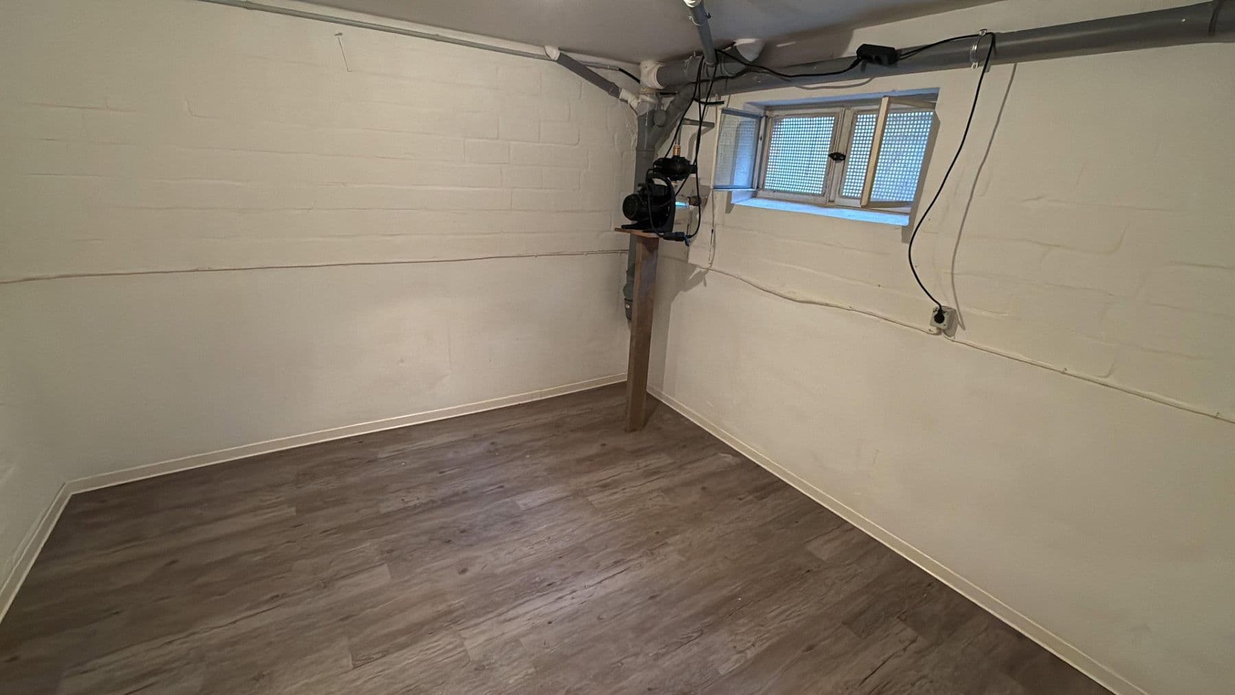 Predaj domu 160 m², pozemek 580 m², Wedel, Šlezvicko-Holštajnsko Predaj domu 160 m², pozemek 580 m², Wedel, Šlezvicko-Holštajnsko