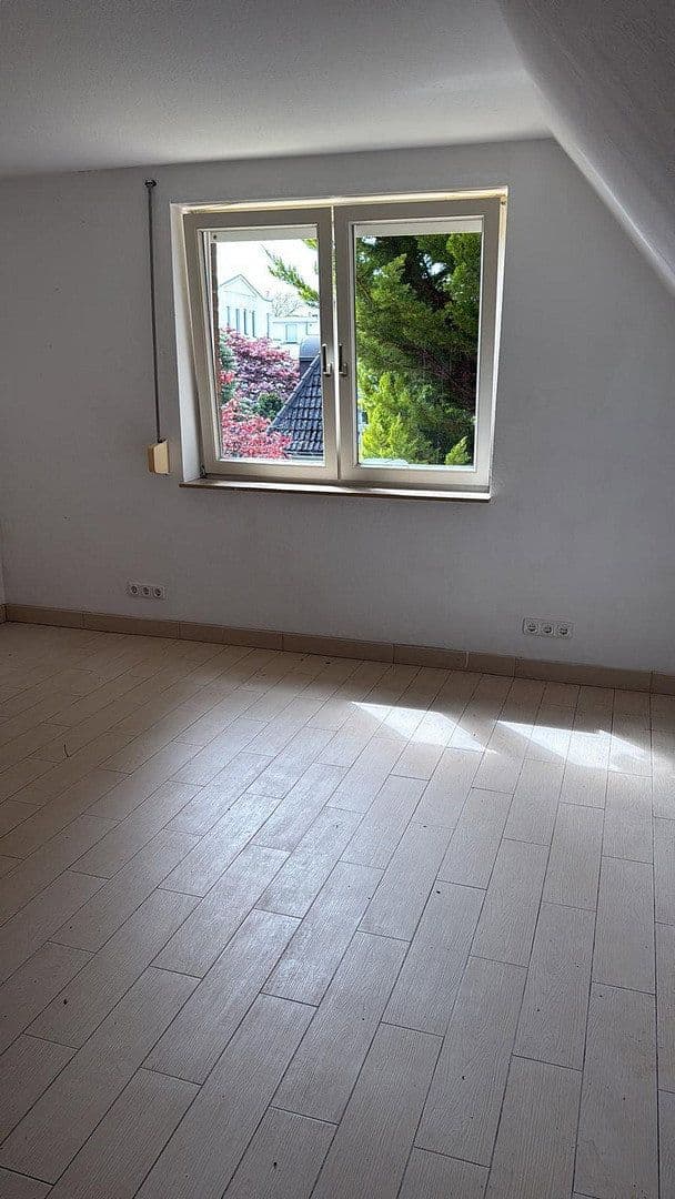 Predaj domu 160 m², pozemek 580 m², Wedel, Šlezvicko-Holštajnsko Predaj domu 160 m², pozemek 580 m², Wedel, Šlezvicko-Holštajnsko