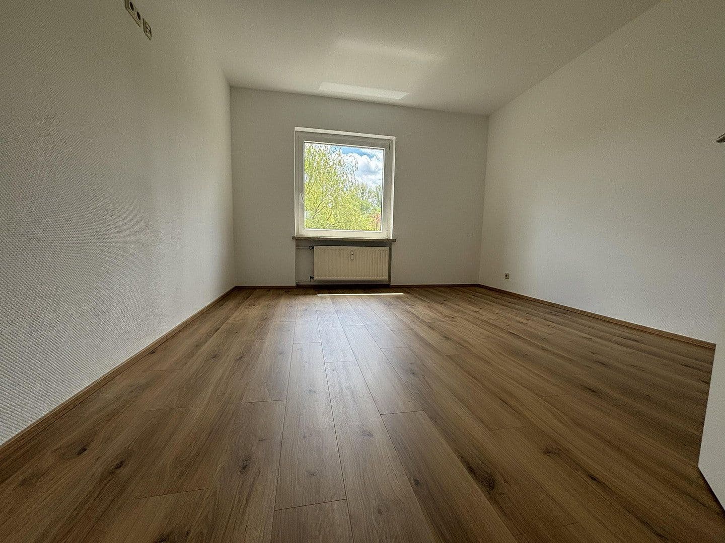Prenájom bytu 5-izbový 105 m², Bad Sachsa, Dolné Sasko Prenájom bytu 5-izbový 105 m², Bad Sachsa, Dolné Sasko