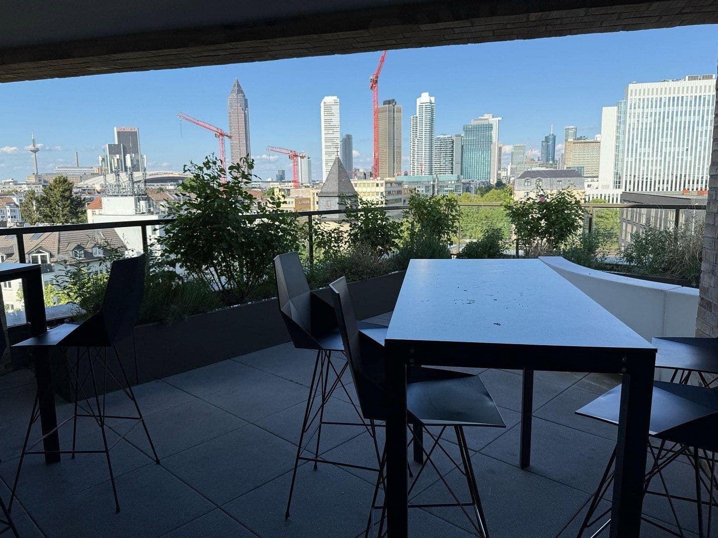 Prenájom bytu 1-izbový 20 m², Kleyerstr. 1, Frankfurt am Main, Hesensko Prenájom bytu 1-izbový 20 m², Kleyerstr. 1, Frankfurt am Main, Hesensko