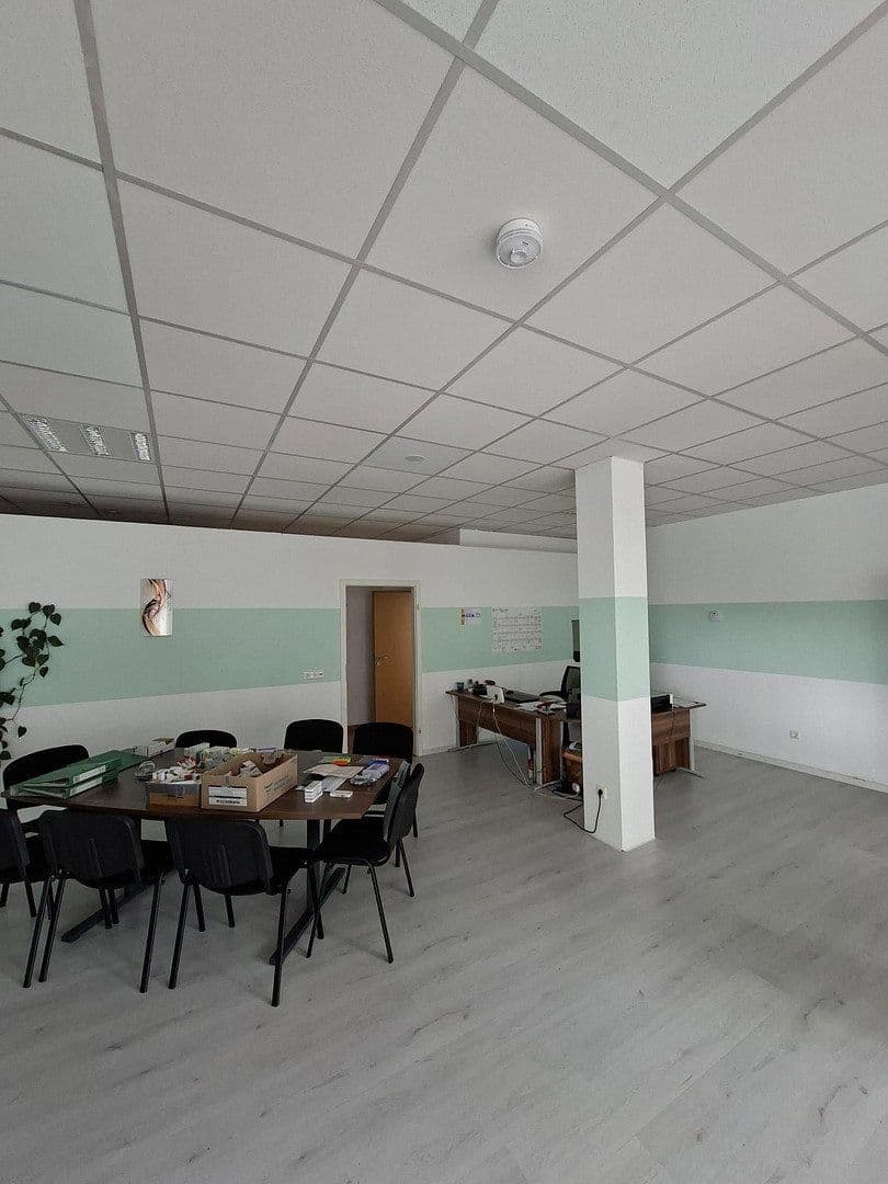Prenájom kancelárie 74 m², Lindenstr. 37a, Gladbeck, Severné Porýnie - Westfálsko Prenájom kancelárie 74 m², Lindenstr. 37a, Gladbeck, Severné Porýnie - Westfálsko