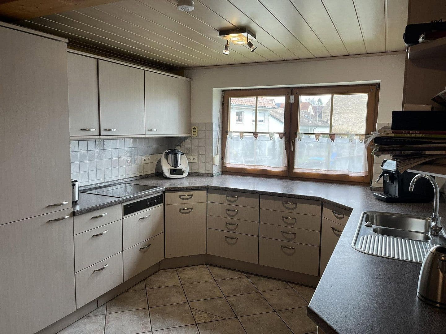 Predaj bytu 5-izbový 170 m², Rottenburg am Neckar, Bádensko-Wurttembersko Predaj bytu 5-izbový 170 m², Rottenburg am Neckar, Bádensko-Wurttembersko
