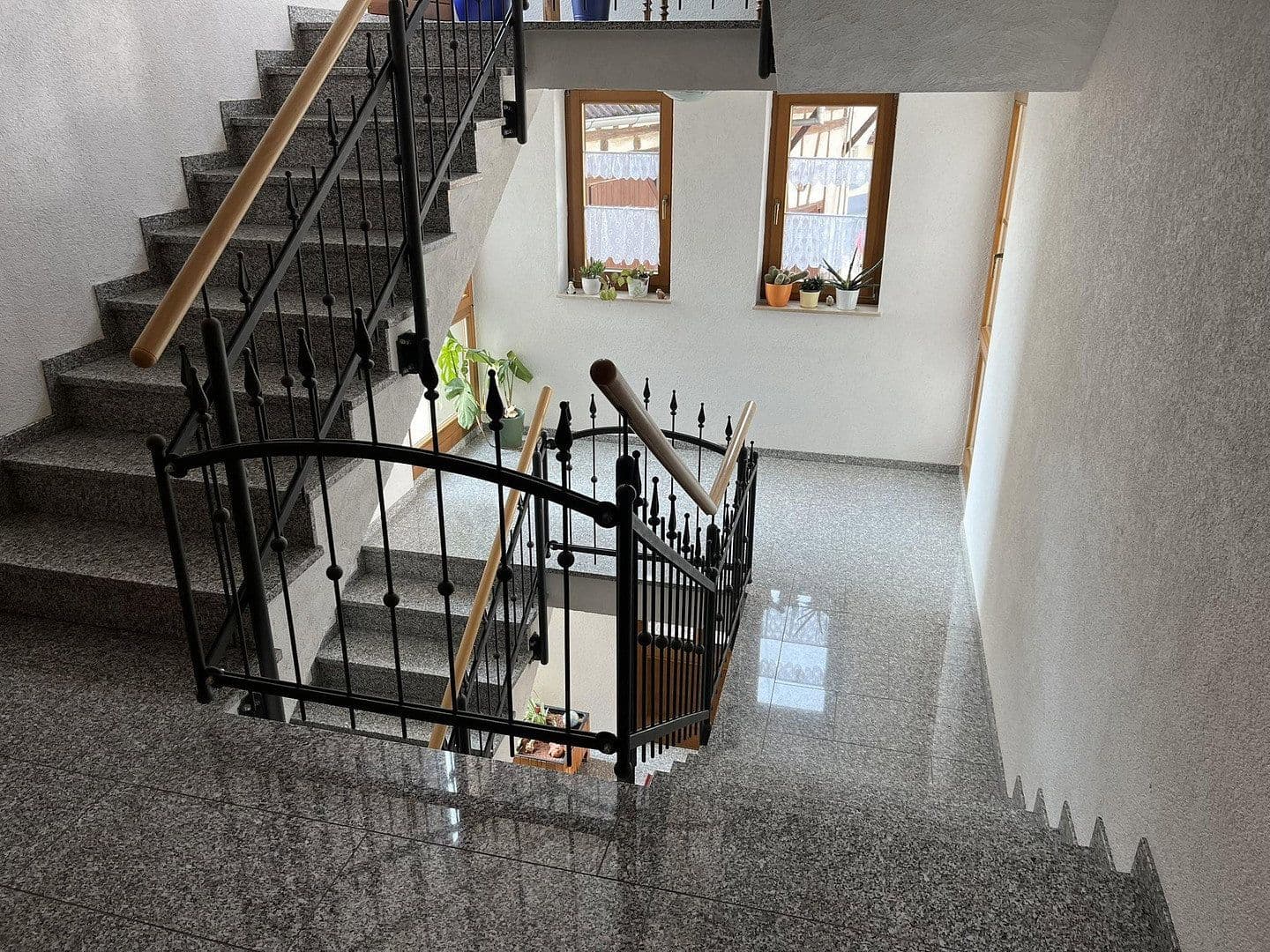 Predaj bytu 5-izbový 170 m², Rottenburg am Neckar, Bádensko-Wurttembersko Predaj bytu 5-izbový 170 m², Rottenburg am Neckar, Bádensko-Wurttembersko
