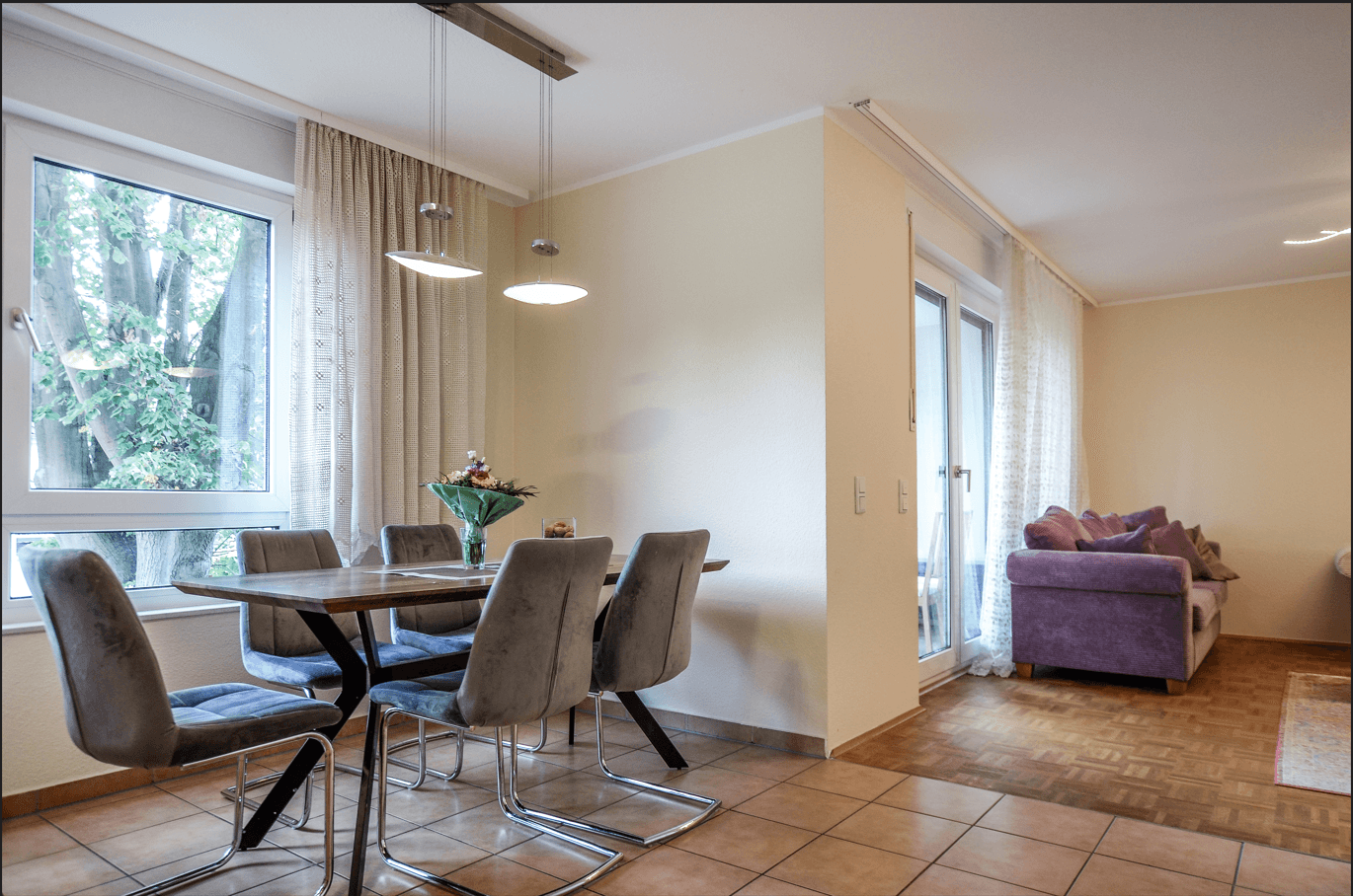 Prenájom bytu 3-izbový 75 m², Deutz-Mülheimer Str. 262B, Köln, Severné Porýnie - Westfálsko Prenájom bytu 3-izbový 75 m², Deutz-Mülheimer Str. 262B, Köln, Severné Porýnie - Westfálsko