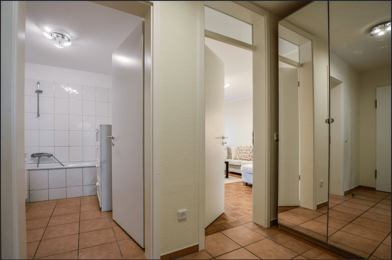 Prenájom bytu 3-izbový 75 m², Deutz-Mülheimer Str. 262B, Köln, Severné Porýnie - Westfálsko Prenájom bytu 3-izbový 75 m², Deutz-Mülheimer Str. 262B, Köln, Severné Porýnie - Westfálsko