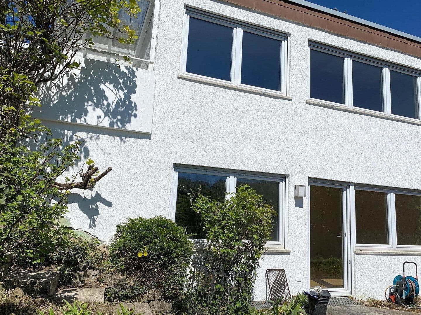 Predaj domu 152 m², pozemek 443 m², Einsteinstraße 78, Leonberg, Bádensko-Wurttembersko Predaj domu 152 m², pozemek 443 m², Einsteinstraße 78, Leonberg, Bádensko-Wurttembersko