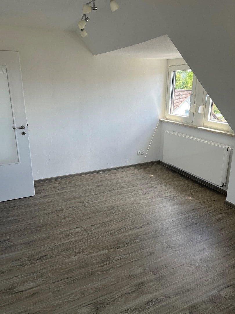 Predaj domu 214 m², pozemek 523 m², Neuwied, Porýnie-Falcko Predaj domu 214 m², pozemek 523 m², Neuwied, Porýnie-Falcko