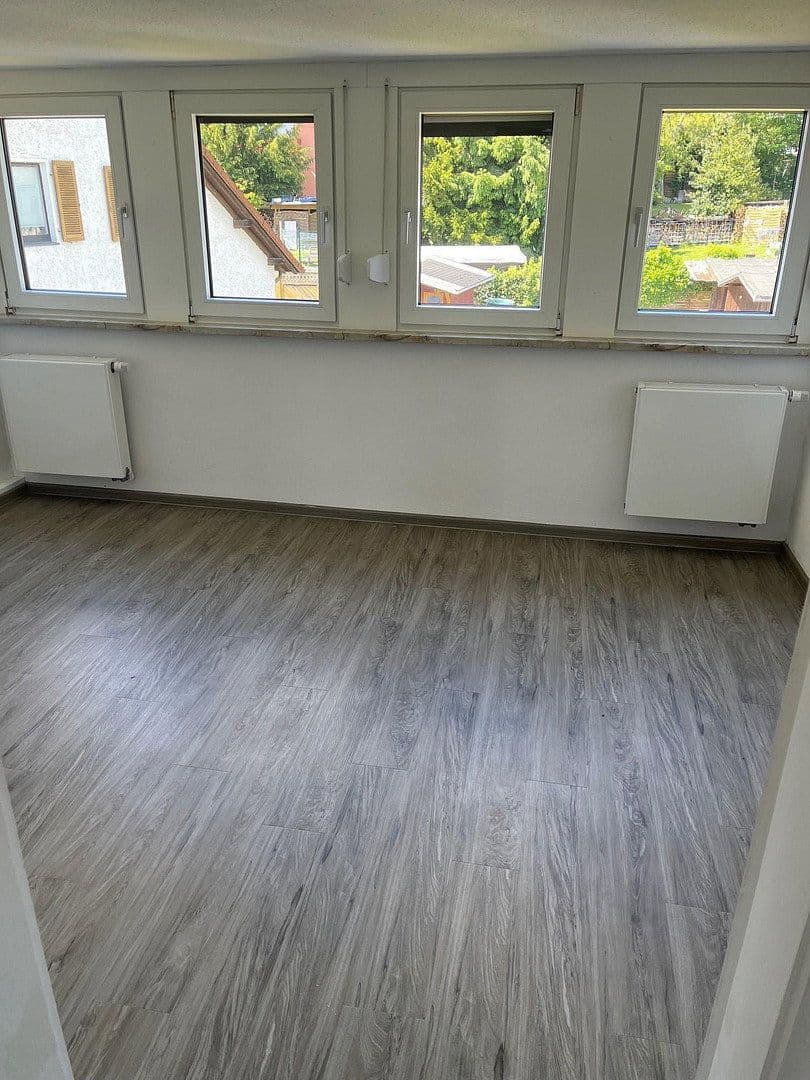 Predaj domu 214 m², pozemek 523 m², Neuwied, Porýnie-Falcko Predaj domu 214 m², pozemek 523 m², Neuwied, Porýnie-Falcko