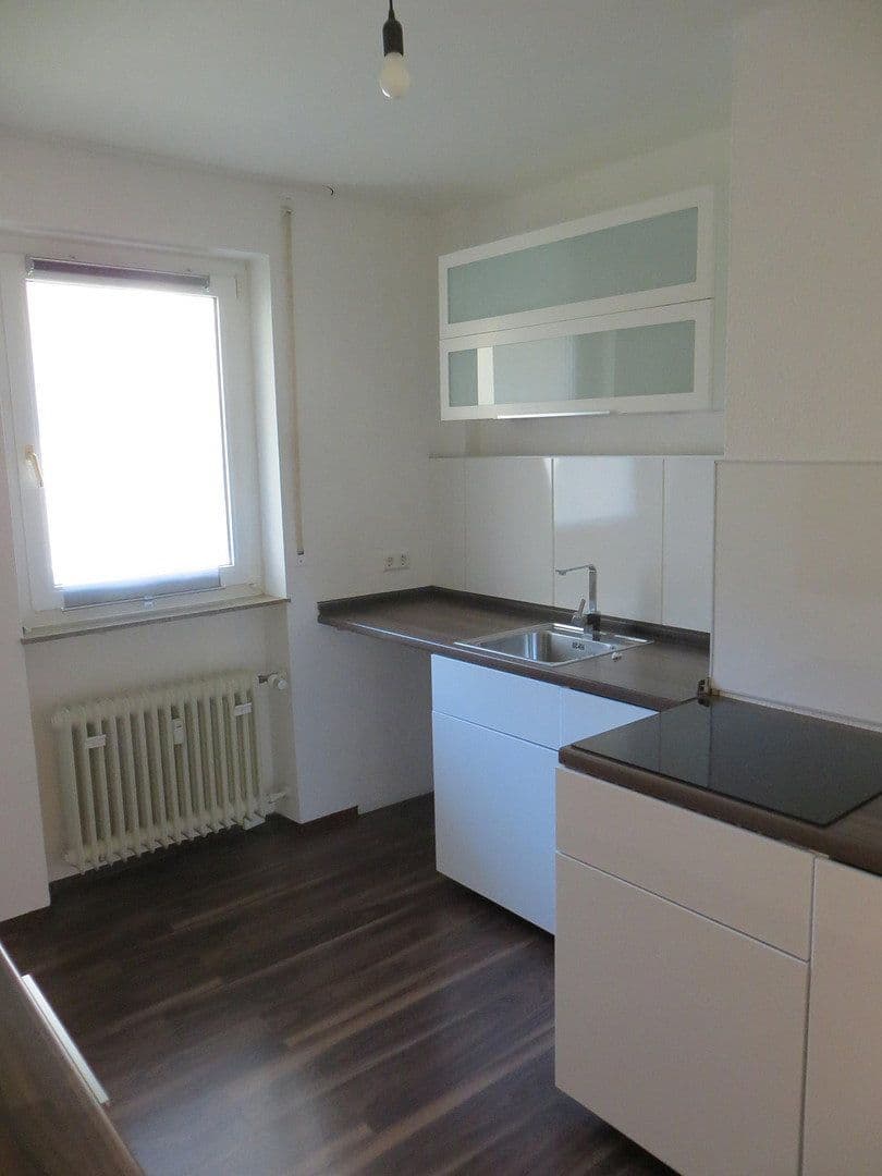 Prenájom bytu 2-izbový 70 m², Nürnberg, Bavorsko Prenájom bytu 2-izbový 70 m², Nürnberg, Bavorsko