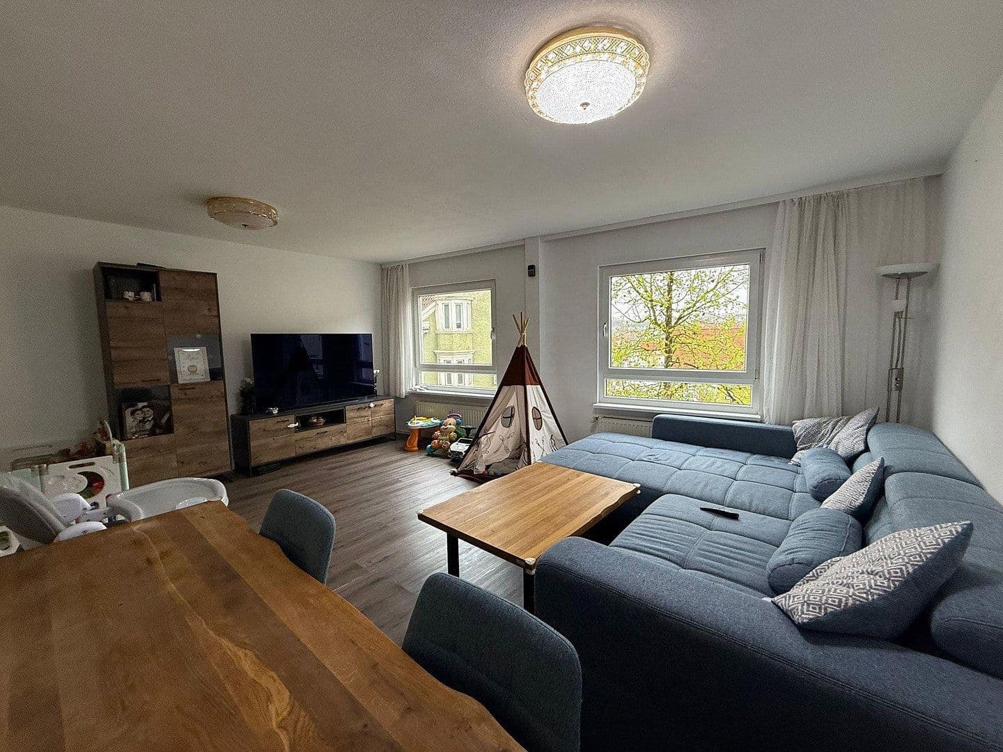 Prenájom bytu 3-izbový 99 m², Hechingen, Bádensko-Wurttembersko Prenájom bytu 3-izbový 99 m², Hechingen, Bádensko-Wurttembersko